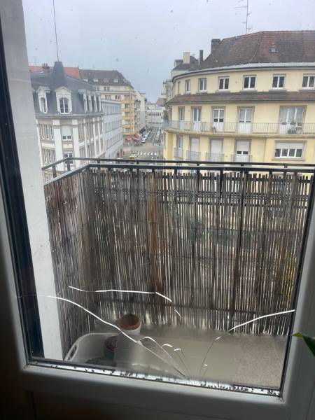 Faire remplacer un vitrage cassé en urgence par un vitrier agréé à Strasbourg et Haguenau