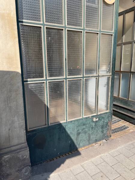  Remplacement de Verre Armé sur Porte d'Immeuble et Marquise à Strasbourg 67 dans le Bas-Rhin.