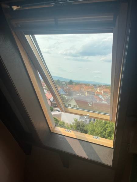 Vitrier pour un remplacement de double vitrage embué sur un Velux à Erstein 