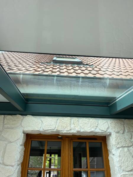 Vitrier Agréé Assurance pour Remplacement de Double Vitrage sur Velux à Erstein dans le Bas-Rhin : L'Expertise ABR Dépannages